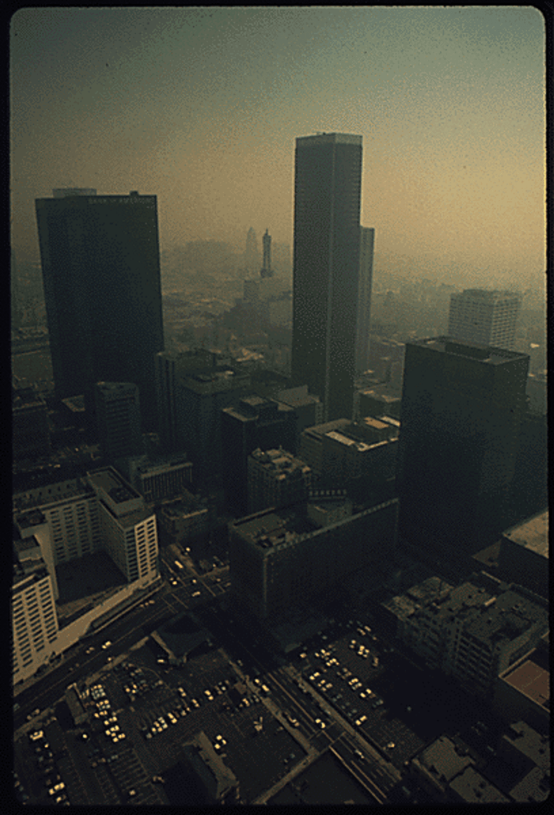 Nuage de SMOG à Los Angeles, 1973